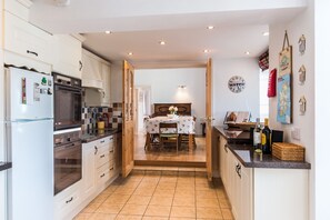 House - Family Beach House Located Within a Short Stroll of Waterville (Waterville)