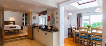 Family Beach House Located Within a Short Stroll of Waterville