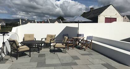 Family Beach House Located Within a Short Stroll of Waterville