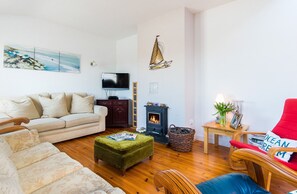 House | 5 bedrooms - Family Beach House Located Within a Short Stroll of Waterville (Waterville)