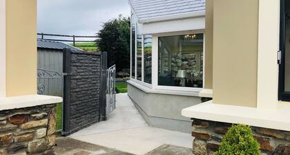 3 Bedroomed House Minutes Walk From Kenmare Town