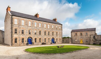 Beautifully Restored Soldier s Barracks to Sleep 10 People