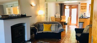 3 Bedroomed Home Just 15 Mins Walk From Kenmare Town