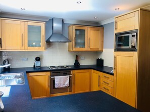 House | 3 bedrooms - 3 Bedroomed Home Just 15 Mins Walk From Kenmare Town (Kenmare)