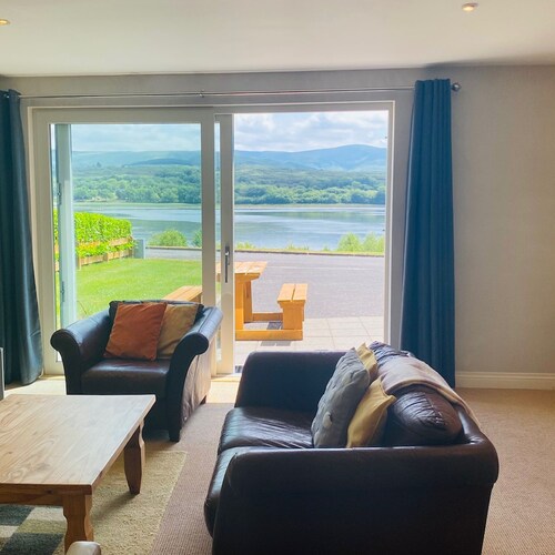 3 Bedroomed House With View of Kenmare Bay Estuary