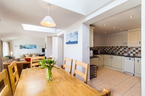 House | 7 bedrooms - Large House With Adjoining Cottage Close to Waterville (Waterville)