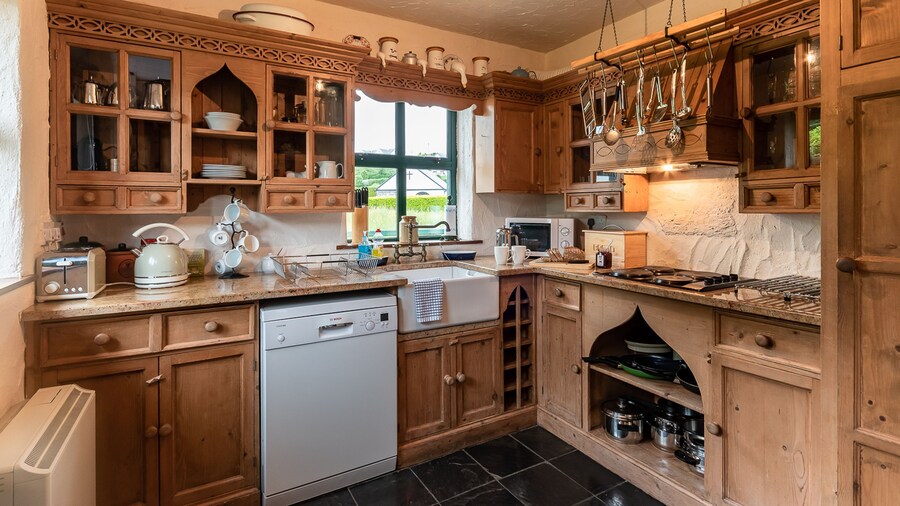 2 Bedroomed Cottage Steps From Kenmare Town