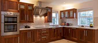 Lovely Home Just a 2 Minute Walk From Sneem Village