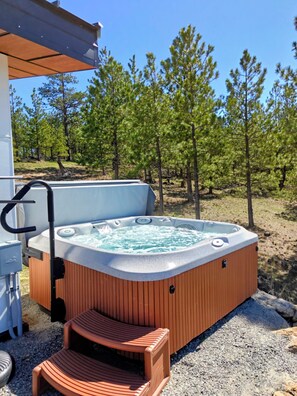Bain à remous extérieur