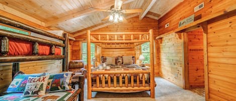 Cabin, Multiple Beds, Hot Tub, Mountain View (Bear Track Falls) | 3 bedrooms, individually decorated, individually furnished, desk