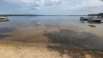 Chaise longue, serviettes de plage
