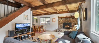 คริสต์มาส วัลเลย์ ชาเลต์ ทาโฮ แอดเวนเจอร์ อะเวทส์!