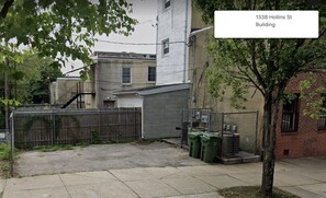 Property grounds - Historic Home in Union Square, Baltimore. (Baltimore)