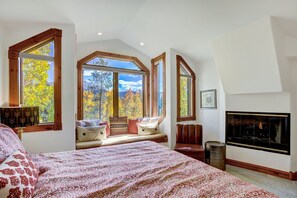 4 bedrooms, WiFi, bed sheets