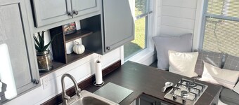 New Tiny Home on beautiful horse property! Just 20 miles from Nashville! 