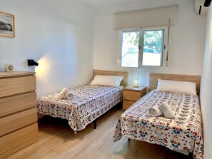 1 camera, ferro/asse da stiro, accesso a Internet, lenzuola