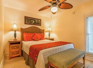 1 bedroom, bed sheets - Ocean view apartment on coconut resort (Key West)