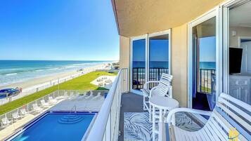 2 habitaciones, decoración personalizada y muebles diferentes