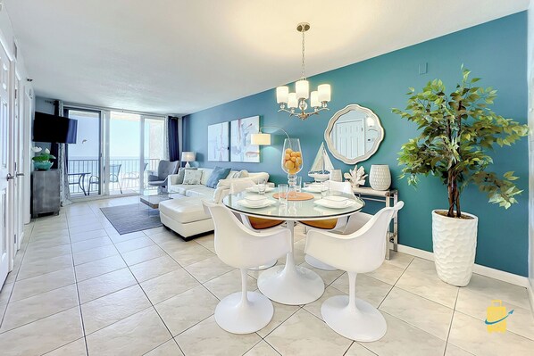 Classic Apartment, 2 Bedrooms, Ocean View