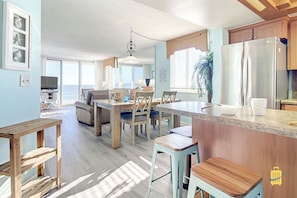 Deluxe Apartment, 2 Bedrooms, Beachfront