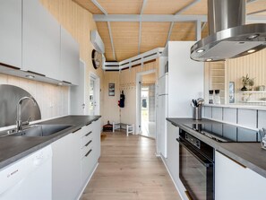 Køleskab, mikrobølgeovn, ovn, opvaskemaskine