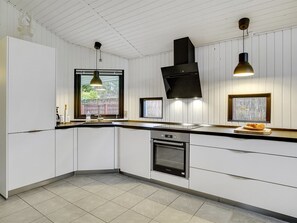 Køleskab, mikrobølgeovn, ovn, opvaskemaskine