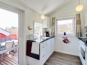 Køleskab, mikrobølgeovn, ovn, opvaskemaskine