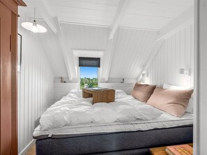 3 bedrooms, Internet
