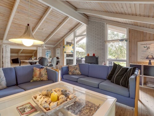 "Alfi" - 150m from the sea by Interhome