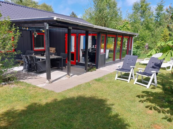 Outdoor dining - "Marillia" - 2km from the sea by Interhome (Ringkøbing)