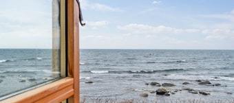 "Scarlet" - 5m from the sea by Interhome