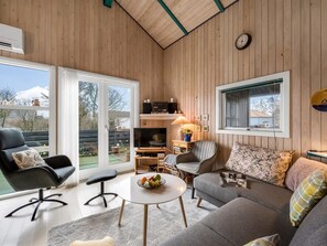 Tv, pejs, dvd-afspiller