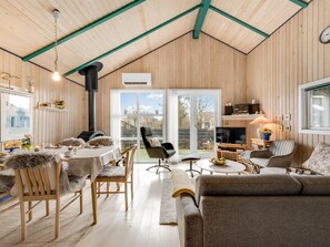 Fernseher, Kamin