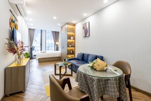 Studio, 1 Bedroom, Terrace | Premium bedding, down comforters, in-room safe, individually decorated