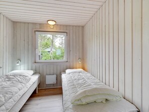 3 bedrooms, Internet