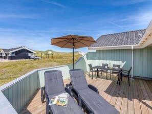 Outdoor dining - "Zaga" -  from the sea by Interhome (Hvide Sande)