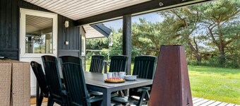 "Allie" - 150m from the sea by Interhome