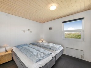 3 bedrooms, WiFi - "Ingborg" - 150m from the sea by Interhome (Hvide Sande)