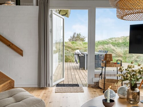 "Fanney" - 100m from the sea by Interhome