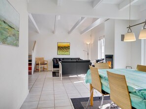Fernseher, Kamin
