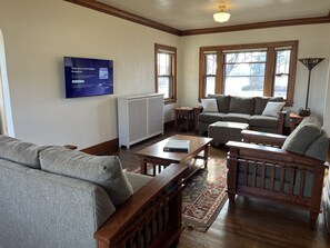 Smart-TV, fotballspill og bøker