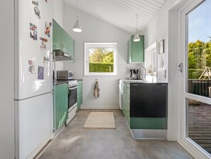 Køleskab, mikrobølgeovn, ovn, opvaskemaskine