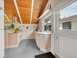 Køleskab, mikrobølgeovn, ovn, opvaskemaskine