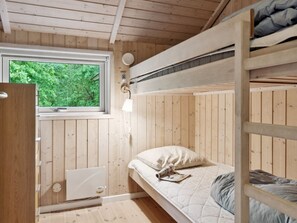 3 bedrooms, internet