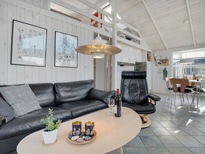 TV, peis og DVD-spiller