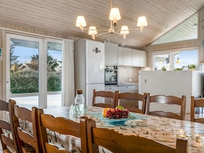 Dining - "Alrune" - 800m from the sea by Interhome (Blokhus)