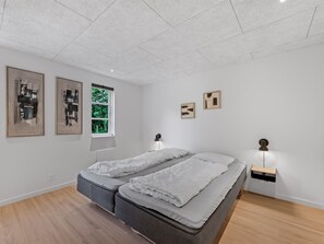 3 bedrooms, WiFi