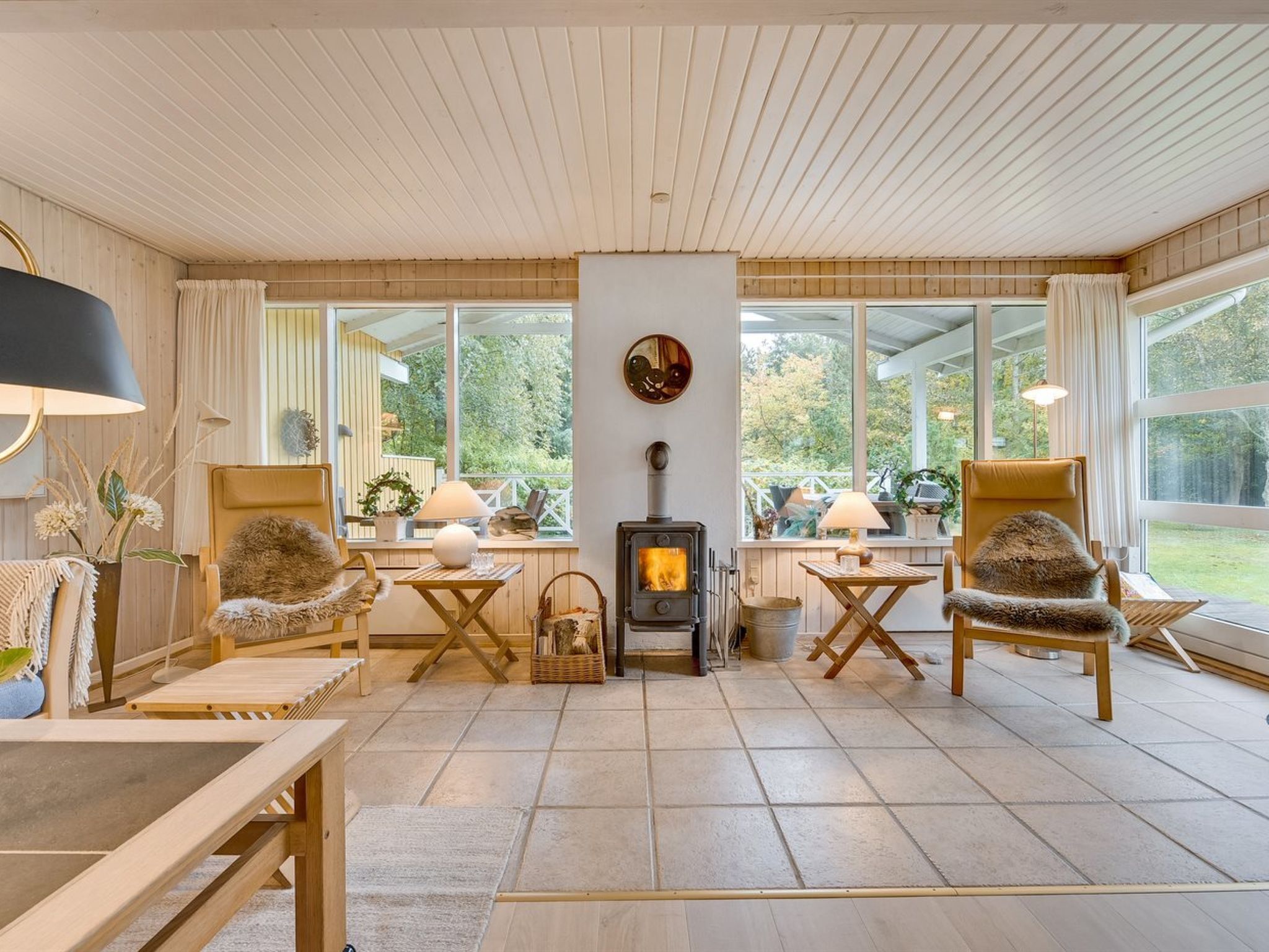 TV, fireplace, DVD player