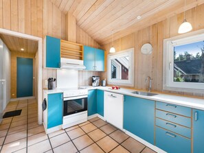 Refrigerador, microondas, horno y lavavajillas 