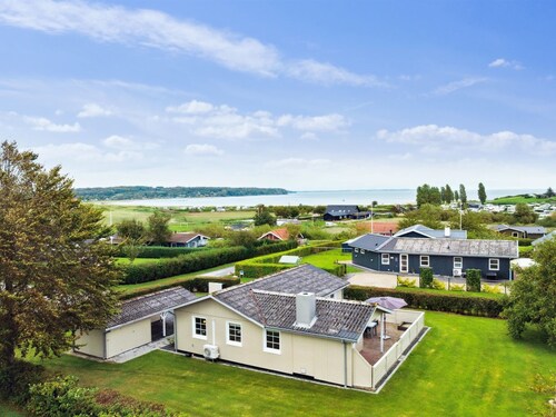 "Haralda" - 300m from the sea by Interhome